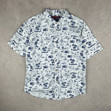 Charger l'image dans la galerie, chemise-a-fleurs-homme-blanche