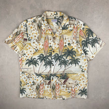 Charger l'image dans la galerie, chemise-aloha-made-in-hawaii-kys-motifs-fleurs-et-planches-de-surf