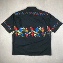 Charger l'image dans la galerie, chemise-aloha-made-in-hawaii-usa-noire