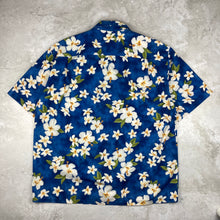 Charger l'image dans la galerie, chemise-aloha-vintage-homme-a-fleurs-made-in-hawaii