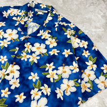 Charger l'image dans la galerie, chemise-aloha-vintage-homme-a-fleurs-made-in-hawaii