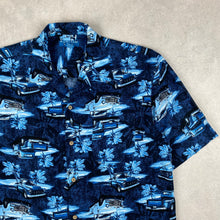 Charger l'image dans la galerie, chemise-hawaienne-a-fleurs-homme-bleue-foncee