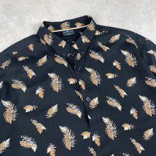 Charger l'image dans la galerie, chemise-hawaienne-a-fleurs-homme-noire