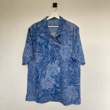 Charger l'image dans la galerie, chemise-hawaienne-a-fleurs-homme-tommy-bahama-soie-bleue