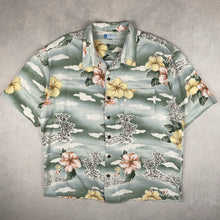 Charger l'image dans la galerie, chemise-hawaienne-a-fleurs-homme-verte-vintage