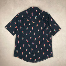 Charger l'image dans la galerie, chemise-hawaienne-a-fleurs-noire-homme