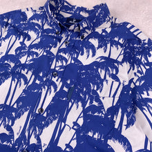 Charger l'image dans la galerie, chemise-hawaienne-a-fleurs-palmiers-bleus