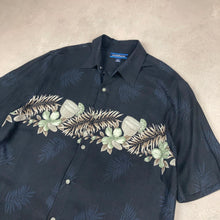 Charger l'image dans la galerie, chemise-hawaienne-a-fleurs-vintage-noire