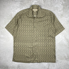 Charger l'image dans la galerie, chemise-hawaienne-a-motifs-homme-vintage