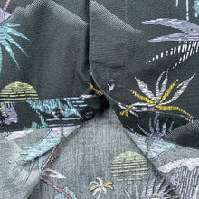 Charger l'image dans la galerie, chemise-hawaienne-grise-a-fleurs-homme