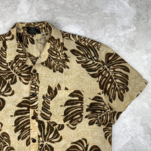 Charger l'image dans la galerie, chemise-hawaienne-homme-a-fleurs