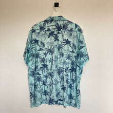 Charger l'image dans la galerie,     chemise-hawaienne-homme-a-fleurs-bleue