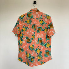 Charger l'image dans la galerie, chemise-hawaienne-homme-a-fleurs-rose