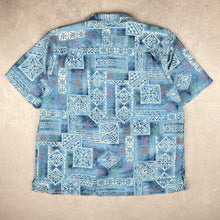 Charger l'image dans la galerie, chemise-hawaienne-homme-vintage-a-fleurs-100-soie
