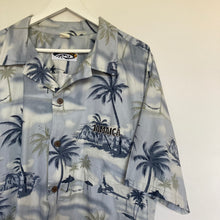 Charger l'image dans la galerie, chemise-hawaienne-homme-vintage-a-fleurs-bleue-grise