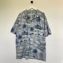 Charger l'image dans la galerie, chemise-hawaienne-homme-vintage-a-fleurs-bleue-grise