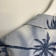 Charger l'image dans la galerie, chemise-hawaienne-homme-vintage-a-fleurs-bleue-grise