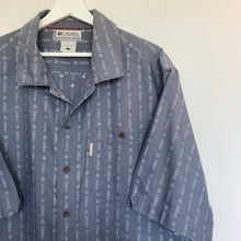 Charger l'image dans la galerie, chemise-hawaienne-homme-vintage-columbia-grise