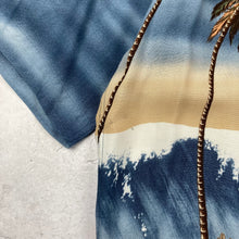 Charger l'image dans la galerie, chemise-hawaienne-vintage-a-fleurs-homme-pierre-cardin