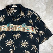 Charger l'image dans la galerie, chemise-hawaienne-vintage-a-fleurs-homme-pierre-cardin