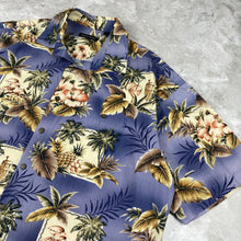 Charger l'image dans la galerie, chemise-hawaienne-vintage-a-fleurs-homme-pierre-cardin