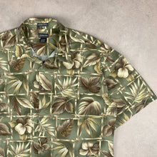 Charger l'image dans la galerie, chemise-hawaienne-vintage-a-fleurs-verte