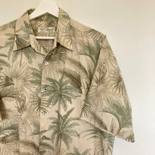 Charger l'image dans la galerie, chemise-hawaienne-vintage-homme-made-in-usa-tori-richard