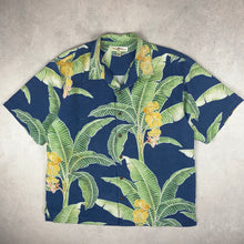Charger l'image dans la galerie, chemisette-a-fleurs-tommy-bahama-en-soie-bleue
