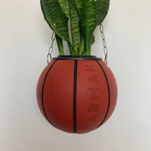 Charger l'image dans la galerie, deco-chambre-basket-nba-ballon-de-basketball-planter-pot-de-fleurs-plante-tarmak