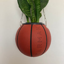 Charger l'image dans la galerie, deco-chambre-basket-nba-ballon-de-basketball-planter-pot-de-fleurs-plante-tarmak