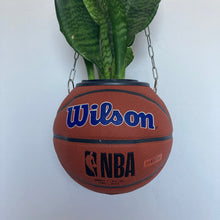 Charger l'image dans la galerie, deco-chambre-basket-nba-ballon-de-basketball-planter-pot-de-fleurs-wilson-76ers