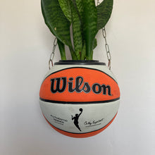 Charger l'image dans la galerie, deco-chambre-basket-nba-ballon-de-basketball-planter-wilson-orange-pot-de-fleurs