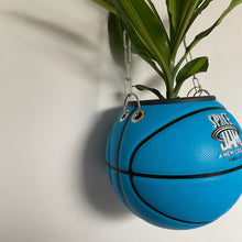 Charger l'image dans la galerie, deco-de-basket-decoration-nba-basketball-planter-ballon-de-basket-pot-de-fleurs-space-jam