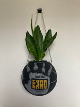 Charger l'image dans la galerie, decoration-basket-nba-shaquille-oneal-ballon-de-basketball-planter-deco-pot-de-fleurs