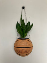 Charger l'image dans la galerie, decoration-basket-nba-spalding-ballon-de-basketball-planter-deco-pot-de-fleurs