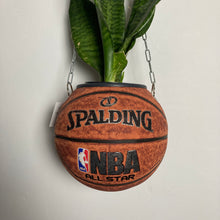 Charger l'image dans la galerie, decoration-basket-nba-spalding-ballon-de-basketball-planter-deco-pot-de-fleurs