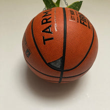 Charger l'image dans la galerie, ballon-de-basket-pot-de-fleurs-tarmak-fiba