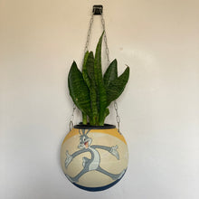 Charger l'image dans la galerie, decoration-de-basket-deco-nba-basketball-planter-ballon-de-basket-pot-de-fleurs-bugs-bunny