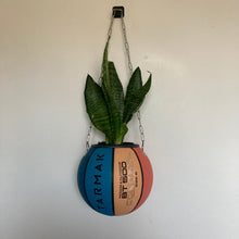 Charger l'image dans la galerie, decoration-de-basket-deco-nba-basketball-planter-ballon-de-basket-tarmak-multicolore-pot-de-fleurs