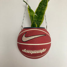 Charger l'image dans la galerie, ballon-de-basket-pot-de-fleurs-nike-rose