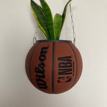 Charger l'image dans la galerie, decoration-de-basketball-ballon-de-basket-pot-de-fleurs-wilson-classique