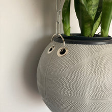 Charger l'image dans la galerie, decoration-nba-ballon-de-basket-adidas-vintage-pot-de-fleur-basketball-planter