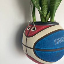 Charger l'image dans la galerie, decoration-nba-ballon-de-basket-molten-pot-de-fleur-basketball-planter