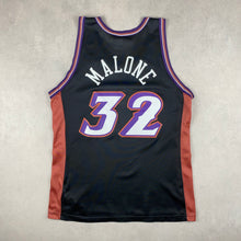 Charger l'image dans la galerie, maillot-de-basket-champion-vintage-utah-jazz-malone-32-nba