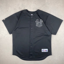 Charger l'image dans la galerie, maillot-new-york-yankees-majestic-chemise-mlb-baseball-vintage-ny-noir