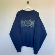 Charger l'image dans la galerie, sweat-vintage-bleu-homme-90s-imprime-new-orleans-made-in-usa