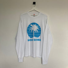 Charger l'image dans la galerie, t-shirt-blanc-vintage-homme-imprime-graphique-bahamas