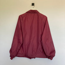 Charger l'image dans la galerie, veste-vintage-homme-bordeaux-coach-jacket