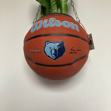 Charger l'image dans la galerie, decoration-basketball-planter-ballon-de-basket-wilson-grizzlies-pot-de-fleurs-original