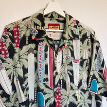 Charger l'image dans la galerie, chemise-aloha-a-fleurs-homme-vintage-multicolore